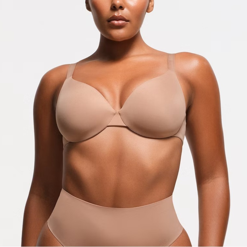 SKIMS Smoothing Intimates Full Coverage Bra 34D